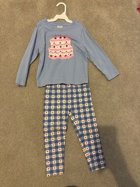 Hanna Andersson Blue Cake Graphic Pajama Set